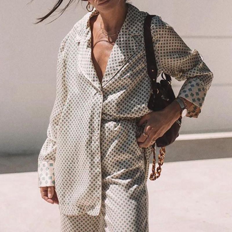Casual Blouse Pants Suits Fashion Elegant Suit Long Sleeve Loose Pyjamas Suit Autumn Winter Women's Pyjamas Two Piece Set 2020
Casual Blouse Pants Suits Fashion Elegant Suit Long Sleeve Loose Pyjamas Suit Autumn Winter Women's Pyjamas Two Piece Set 2020