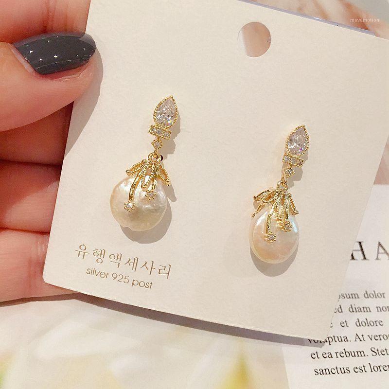 High-end Vintage Baroque Dangle Earrings Gold Color Luxury Cubic Zircon Freshwater Pearl Earrings for Women1
High-end Vintage Baroque Dangle Earrings Gold Color Luxury Cubic Zircon Freshwater Pearl Earrings for Women1