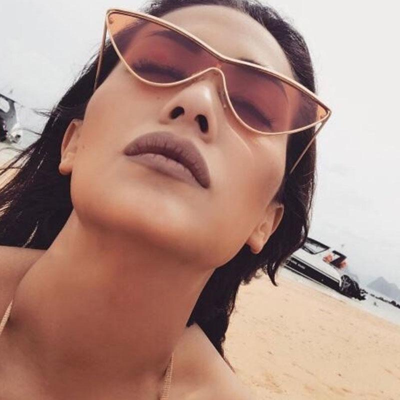 AFOFOO Fashion Cat Eye Sunglasses Women Brand Vintage Sunglass Retro Ladies Sun Glasses Black Purple Color Pink Mirror1
AFOFOO Fashion Cat Eye Sunglasses Women Brand Vintage Sunglass Retro Ladies Sun Glasses Black Purple Color Pink Mirror1