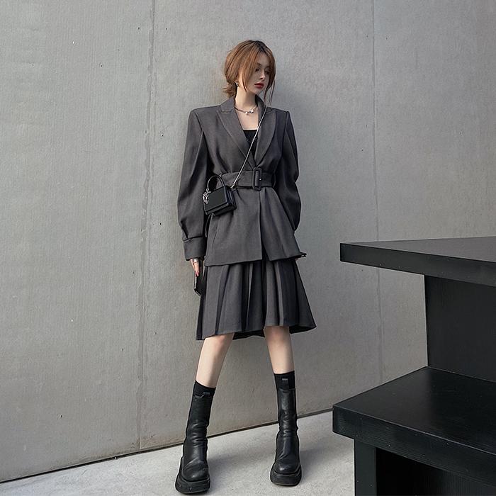 New Fashion And Style In Autumn And Winter 2020, Suit, Women' Korean Casual, Loose, High Waist Pleated Skirt Suit Trend, Picture color
New Fashion And Style In Autumn And Winter 2020, Suit, Women' Korean Casual, Loose, High Waist Pleated Skirt Suit Trend, Picture color