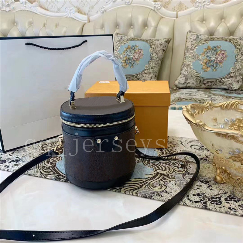 Women Handbags Purses New Fashion Women Designer Handbags Top Quality Cosmetic Case Bucket Bag Shoulder Bag Crossbody Bags, No bag
Women Handbags Purses New Fashion Women Designer Handbags Top Quality Cosmetic Case Bucket Bag Shoulder Bag Crossbody Bags, No bag