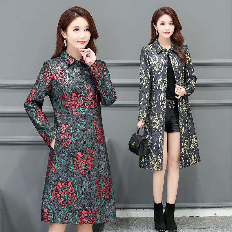 New large 3xl 4xl printed long leather female jackets 2020 Autumn women's jacket ladies'jackets, Yellow print jacket.
New large 3xl 4xl printed long leather female jackets 2020 Autumn women's jacket ladies'jackets, Yellow print jacket.