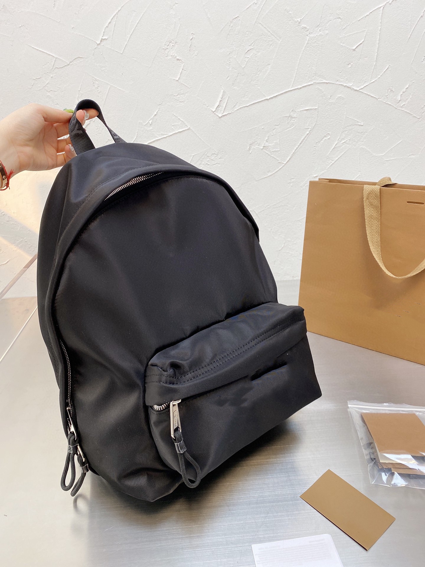 2022 luxury designer backpack zipped striped women men sports designers backpack school bag
2022 luxury designer backpack zipped striped women men sports designers backpack school bag