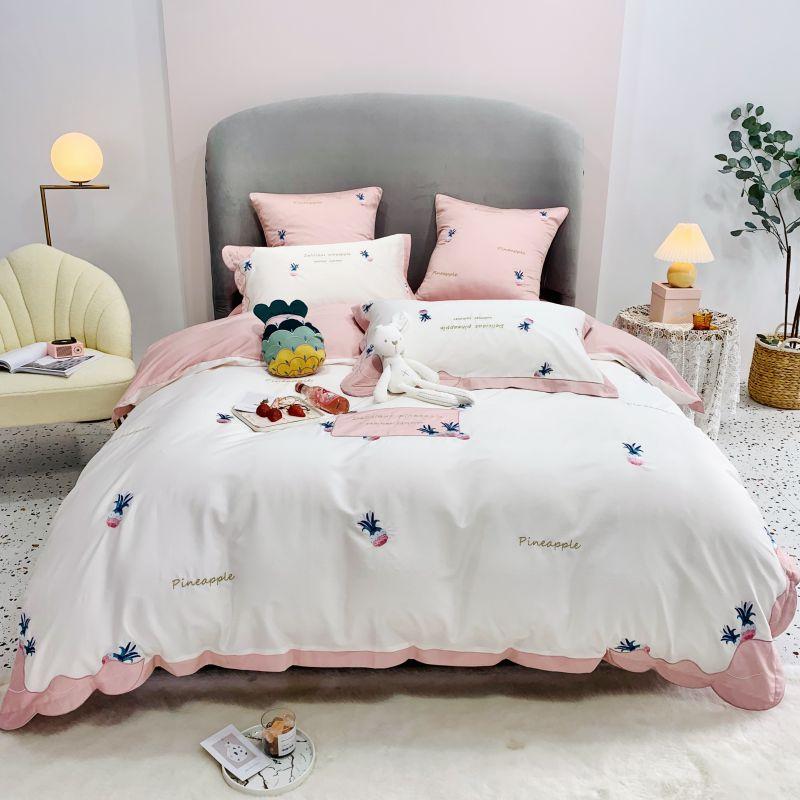 2020 Bedding Sets egyptian cotton pineapple embroidery Bed Linen Duvet Cover Bed Sheet Pillowcase 4pcs Sets
2020 Bedding Sets egyptian cotton pineapple embroidery Bed Linen Duvet Cover Bed Sheet Pillowcase 4pcs Sets