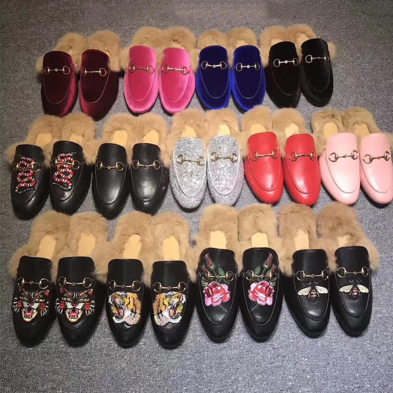 Designer Slippers Women Genuine Leather Flat Suede Shoes Flower Snake Mule Fashion Outdoor Sandals Ladies Summer Shoe, Colour 3
Designer Slippers Women Genuine Leather Flat Suede Shoes Flower Snake Mule Fashion Outdoor Sandals Ladies Summer Shoe, Colour 3