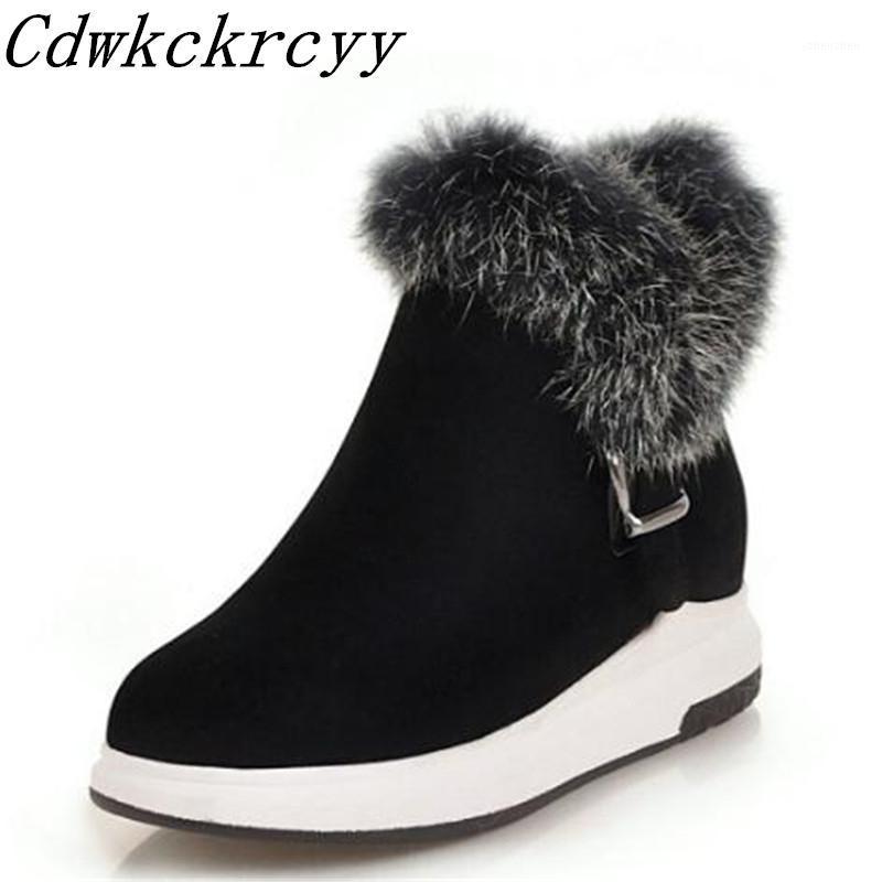 Boots Women Autumn And Winter Style Thick Bottom Flat Heel Snow Student Keep Warm Cashmere Cotton Size 34-431
Boots Women Autumn And Winter Style Thick Bottom Flat Heel Snow Student Keep Warm Cashmere Cotton Size 34-431