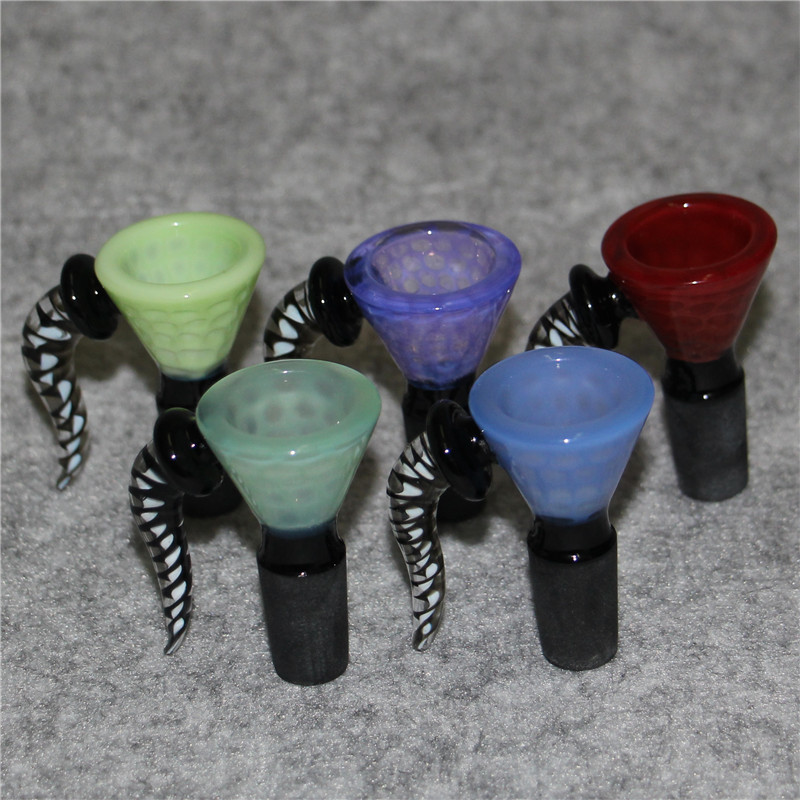 14mm 18mm male Wig Wag Heady Glass Slide Bowls Ox Horn Glass Water Bong Bowls With Handle smoking tool tobacco pipe
14mm 18mm male Wig Wag Heady Glass Slide Bowls Ox Horn Glass Water Bong Bowls With Handle smoking tool tobacco pipe