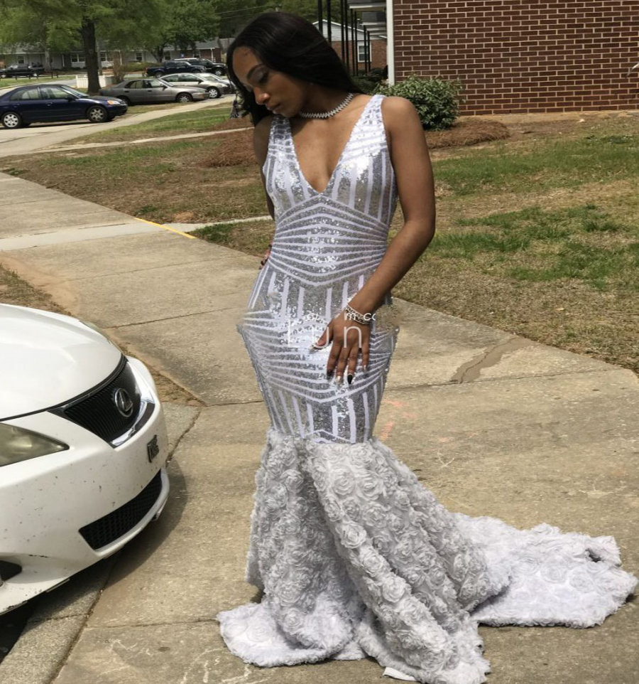 V Neck Silver Sequin Prom Dress Aso Ebi For Black Girls 2022 Sparkle Rose Florals Bottom Evening Gowns For Formal Party Wear Plus Size Trumpet Occasio