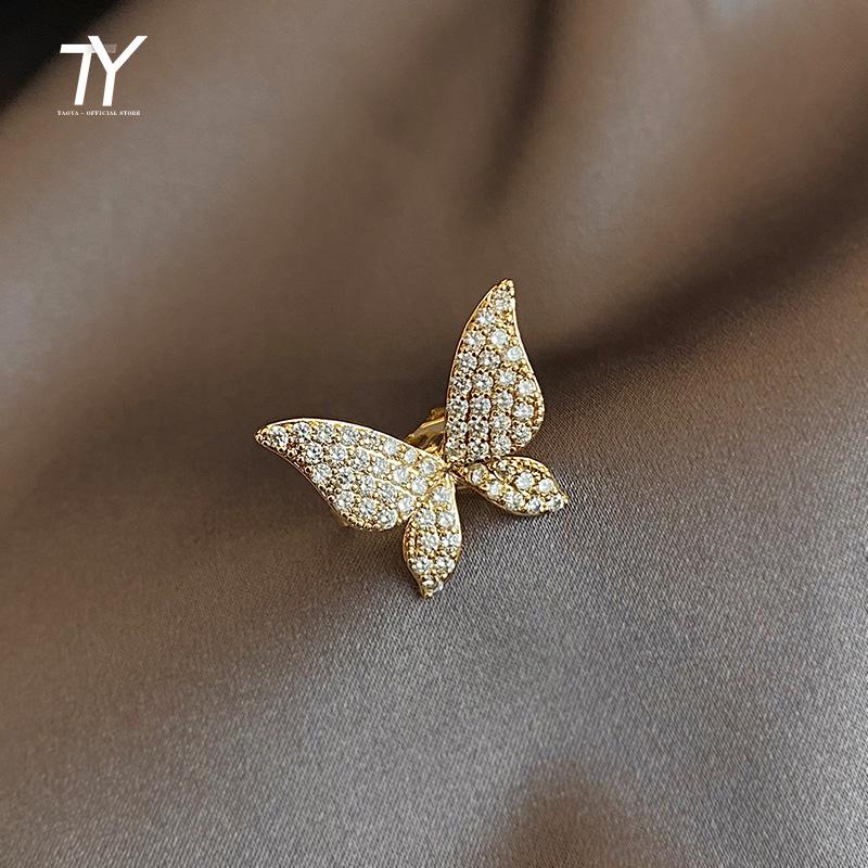Clip-on & Screw Back 2021 Classic Elegant Zircon Butterfly Woman Ear Clip Earrings Without Holes Fashion Korean Jewelry Unusual Girl, Silver
Clip-on & Screw Back 2021 Classic Elegant Zircon Butterfly Woman Ear Clip Earrings Without Holes Fashion Korean Jewelry Unusual Girl, Silver