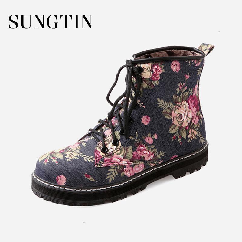 Sungtin New Floral Print Women Ankle Boots Ladies Short Plush Casual Lace-up Plus Size Flat Short Boots Woman Western Booties1, Navy basic
Sungtin New Floral Print Women Ankle Boots Ladies Short Plush Casual Lace-up Plus Size Flat Short Boots Woman Western Booties1, Navy basic
