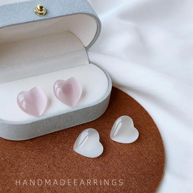 Shiny Side New Accessories Acrylic Heart Stud Earrings for Women Fashion Jewelry Simple Style Cute Small Earrings
Shiny Side New Accessories Acrylic Heart Stud Earrings for Women Fashion Jewelry Simple Style Cute Small Earrings
