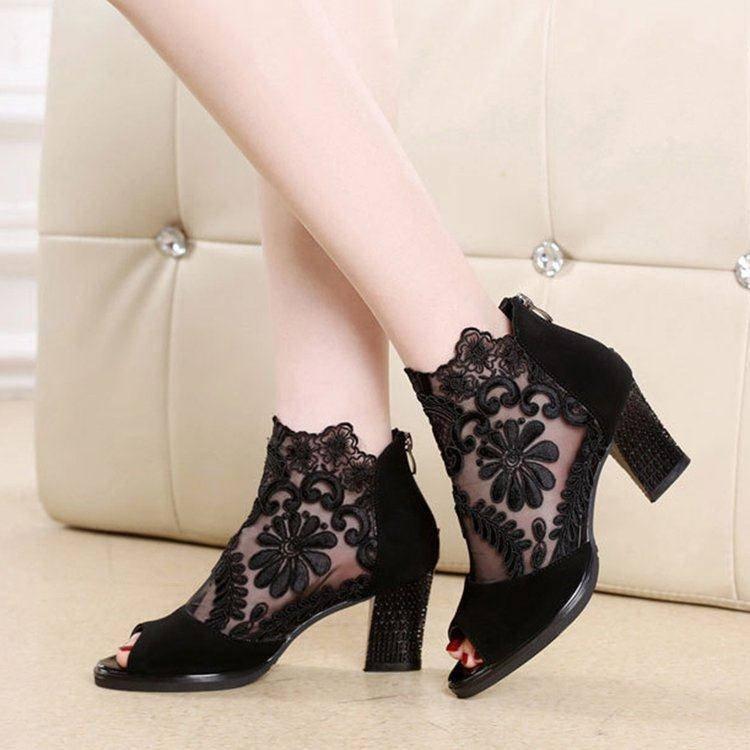 2020 explosion models large size mesh gauze high-heeled shoes women's thick heel lace sandals1, Black
2020 explosion models large size mesh gauze high-heeled shoes women's thick heel lace sandals1, Black