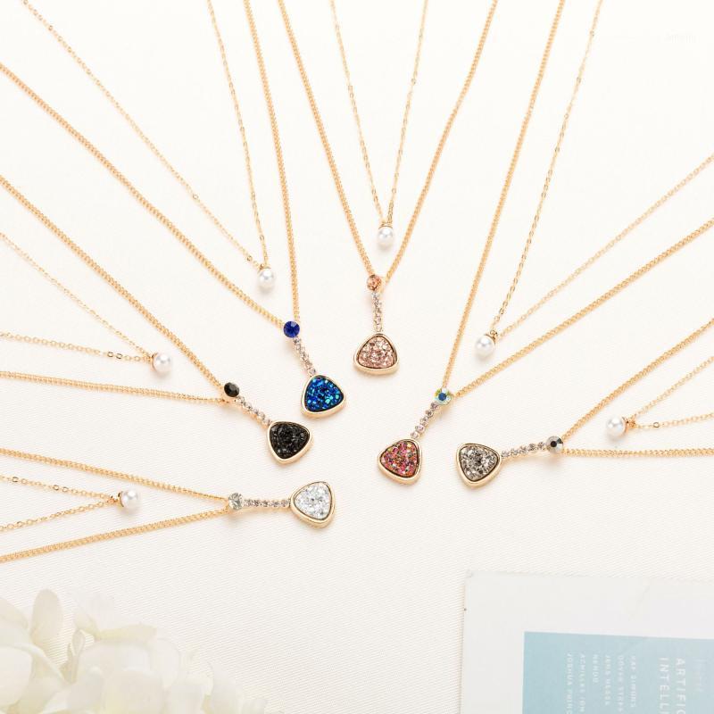 Beautiful 6 Colors Cute Triangle Faux Quartz pearl Pendant Necklace Druzy Drusy Double Layers Choker Necklace Jewelry for Women1
Beautiful 6 Colors Cute Triangle Faux Quartz pearl Pendant Necklace Druzy Drusy Double Layers Choker Necklace Jewelry for Women1