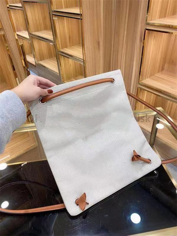 Designer Fashion Canvas Women Men Backpack Style Bags Plain Letter Artwork Distressed Letter Open String Lady Vintage Shopping Bags, No bags
Designer Fashion Canvas Women Men Backpack Style Bags Plain Letter Artwork Distressed Letter Open String Lady Vintage Shopping Bags, No bags