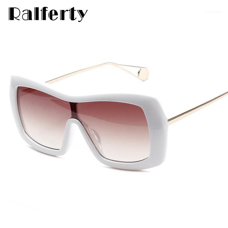 Ralferty 2020 Oversized Sun Glasses Women Fashion Big Sunglasses For Woman Gradient UV400 Shades feminino W950751
Ralferty 2020 Oversized Sun Glasses Women Fashion Big Sunglasses For Woman Gradient UV400 Shades feminino W950751