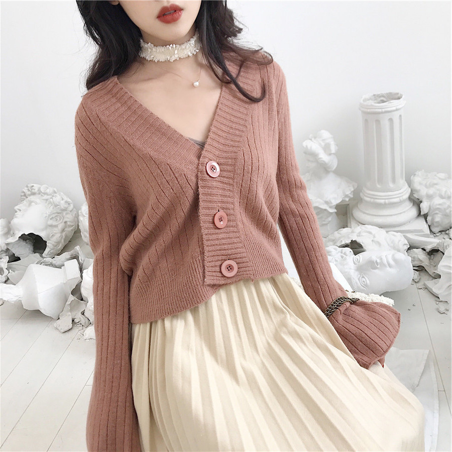 Solid autumn colour sweatshirt of women retro cardigans burned blouses long female sleeves thin short women's sweater upper outer mesh, Kaki
Solid autumn colour sweatshirt of women retro cardigans burned blouses long female sleeves thin short women's sweater upper outer mesh, Kaki