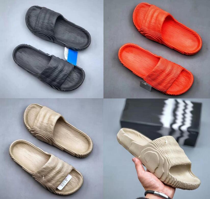 2022 New Originals COLLWWTTION Summer Slide Sports Slippers Man Women Shoes Slip-on Flip Flops Outdoor Beach Sports Sandals 36-46, Freight of the box
2022 New Originals COLLWWTTION Summer Slide Sports Slippers Man Women Shoes Slip-on Flip Flops Outdoor Beach Sports Sandals 36-46, Freight of the box