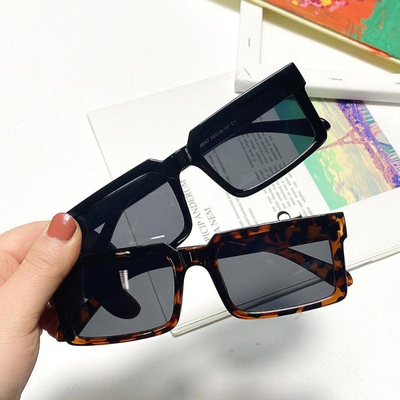 Sunglasses WOENFEL Fahsion Rectangle Eyeglasses Fashion Designer Vintage Retro Sun Shades Classic Travel Eyewear
Sunglasses WOENFEL Fahsion Rectangle Eyeglasses Fashion Designer Vintage Retro Sun Shades Classic Travel Eyewear
