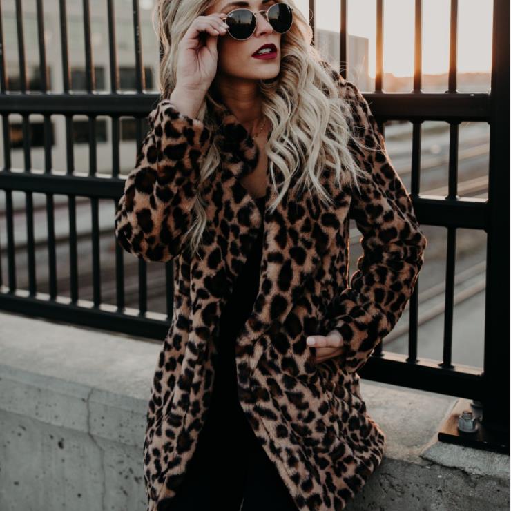Beijing Women New Winter Faux Fur Coats Vintage Leopard Female Loose Warm Coats Casual Street Lady Animal Print Thick Outwears, Black
Beijing Women New Winter Faux Fur Coats Vintage Leopard Female Loose Warm Coats Casual Street Lady Animal Print Thick Outwears, Black