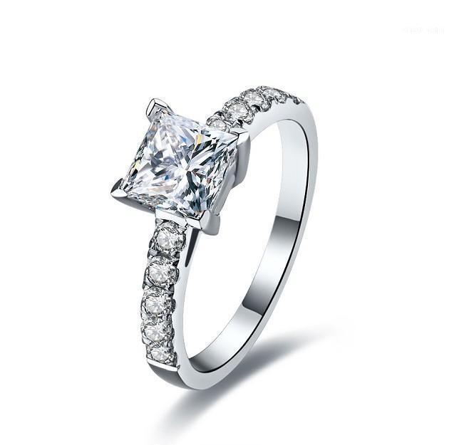 Cluster Rings Wholesale Moissanite Solid White Gold Ring 1 Princess Diamond Carbon Positive Engagement For Women 14k, Golden;silver
Cluster Rings Wholesale Moissanite Solid White Gold Ring 1 Princess Diamond Carbon Positive Engagement For Women 14k, Golden;silver