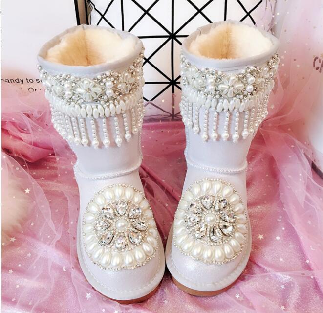 2020 Snowboots Artesanal Strass Women's Leather Boots One Winter New Wave Korean Version Pearl Wholesale Free M60z, White
2020 Snowboots Artesanal Strass Women's Leather Boots One Winter New Wave Korean Version Pearl Wholesale Free M60z, White