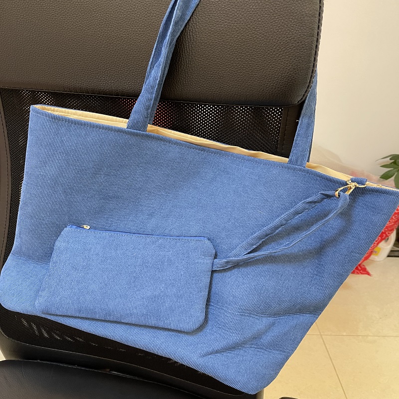 Fashion shopping bag Classic style 2 colors vintage party bag flannel tote bag lady plush Storage case with small pouch
Fashion shopping bag Classic style 2 colors vintage party bag flannel tote bag lady plush Storage case with small pouch