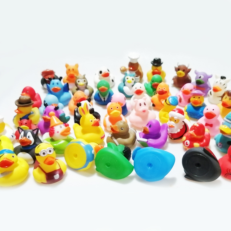 Random Mini Colorful Rubber Float Squeaky Sound Duck Bath Toy Baby Water Pool Funny Toys for Girls Boys Gifts LJ201019