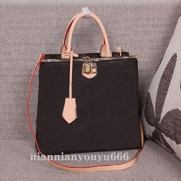 Designer Luxury Satchel Messenger Handbag Leather Strim Handles with Shoulder Strap Crossbody Bag French bag 41582#
Designer Luxury Satchel Messenger Handbag Leather Strim Handles with Shoulder Strap Crossbody Bag French bag 41582#
