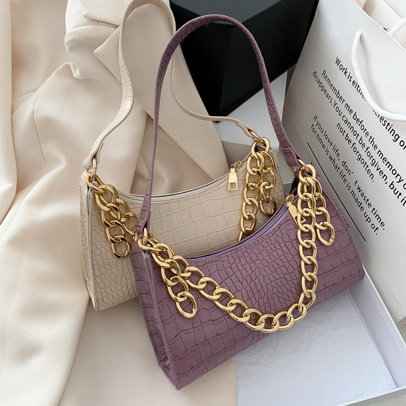Luxury Designer Handbags Chain Decorations Single Shoulder Bag Alligator Solid Elegant Evening Lipstick Purses Clutch Fashion, Black
Luxury Designer Handbags Chain Decorations Single Shoulder Bag Alligator Solid Elegant Evening Lipstick Purses Clutch Fashion, Black