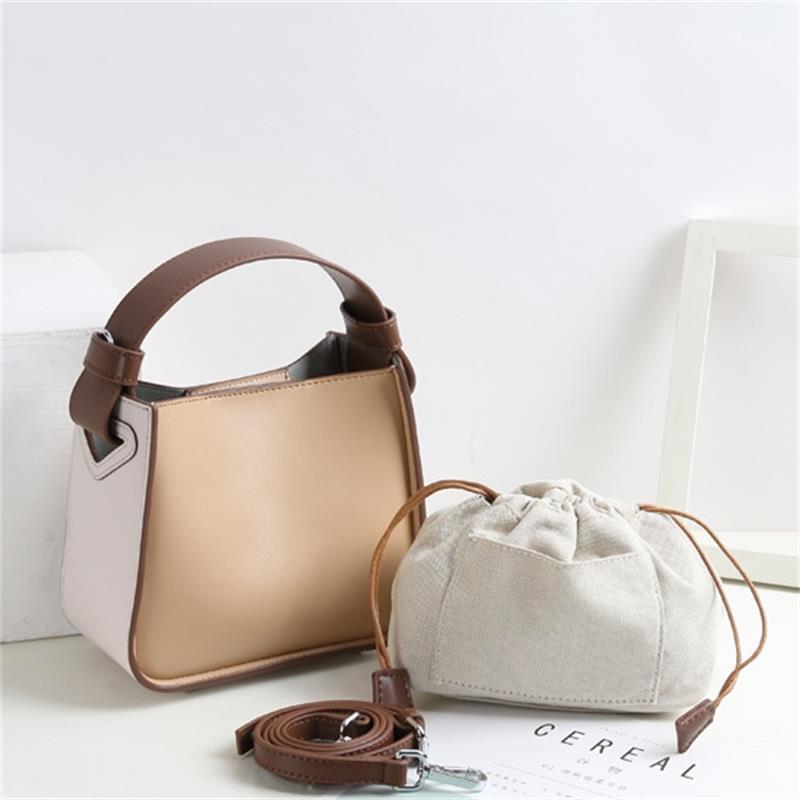 2020 New fashion diagonal shoulder Women's leather-coated female leather Composite colour matching bag, Beige
2020 New fashion diagonal shoulder Women's leather-coated female leather Composite colour matching bag, Beige