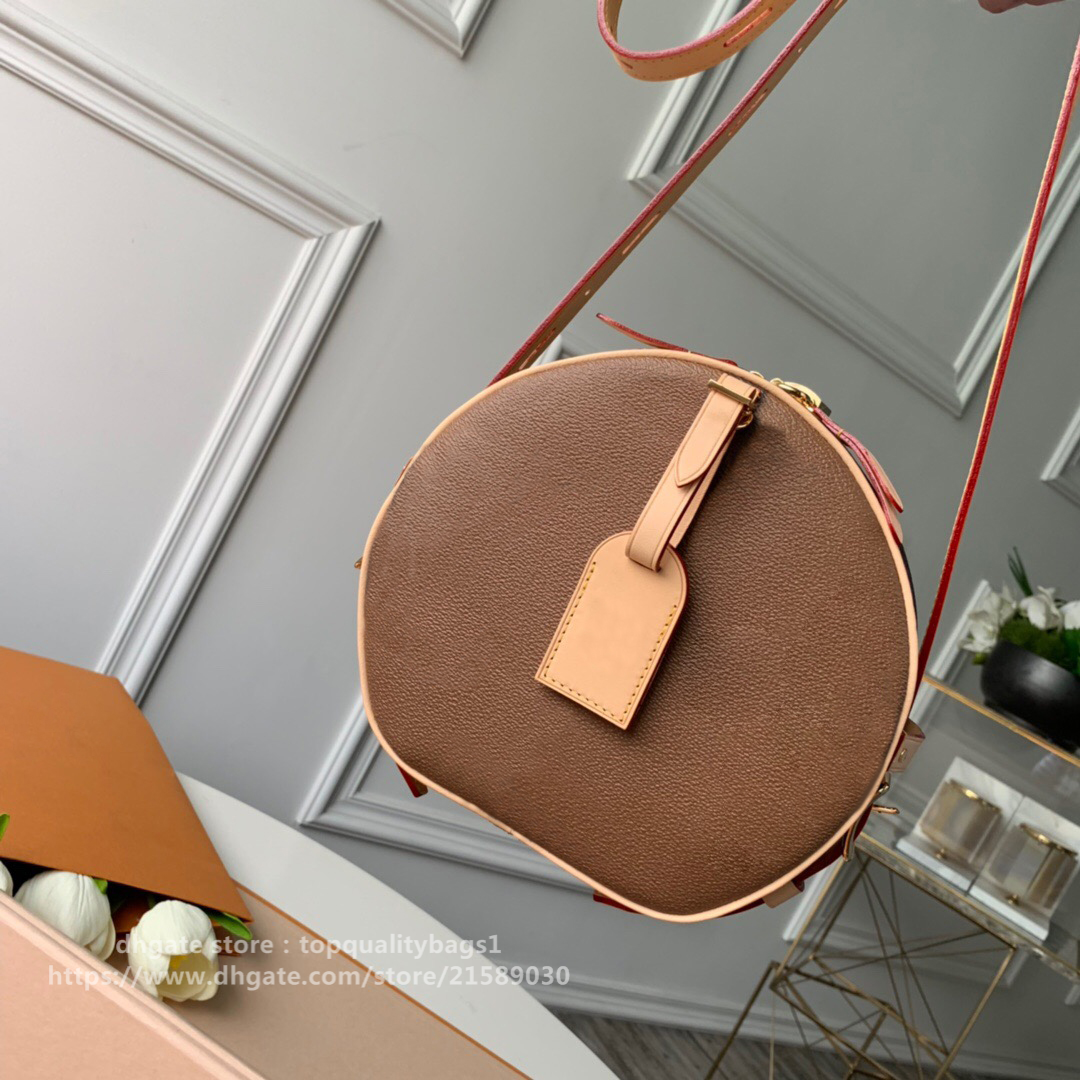 2020 New Fashion 20x22x8cm Top quality luxurys designer Fashion Genuine leather women shoulder bag Classic letter crossbody bag Free Shipin, White flower
2020 New Fashion 20x22x8cm Top quality luxurys designer Fashion Genuine leather women shoulder bag Classic letter crossbody bag Free Shipin, White flower