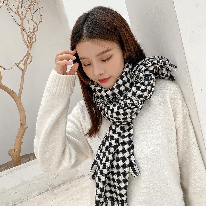 Dongdaemun explosions tassel scarf female Korean version Joker cashmere scarf Japanese autumn and winter small plaid shawl
Dongdaemun explosions tassel scarf female Korean version Joker cashmere scarf Japanese autumn and winter small plaid shawl