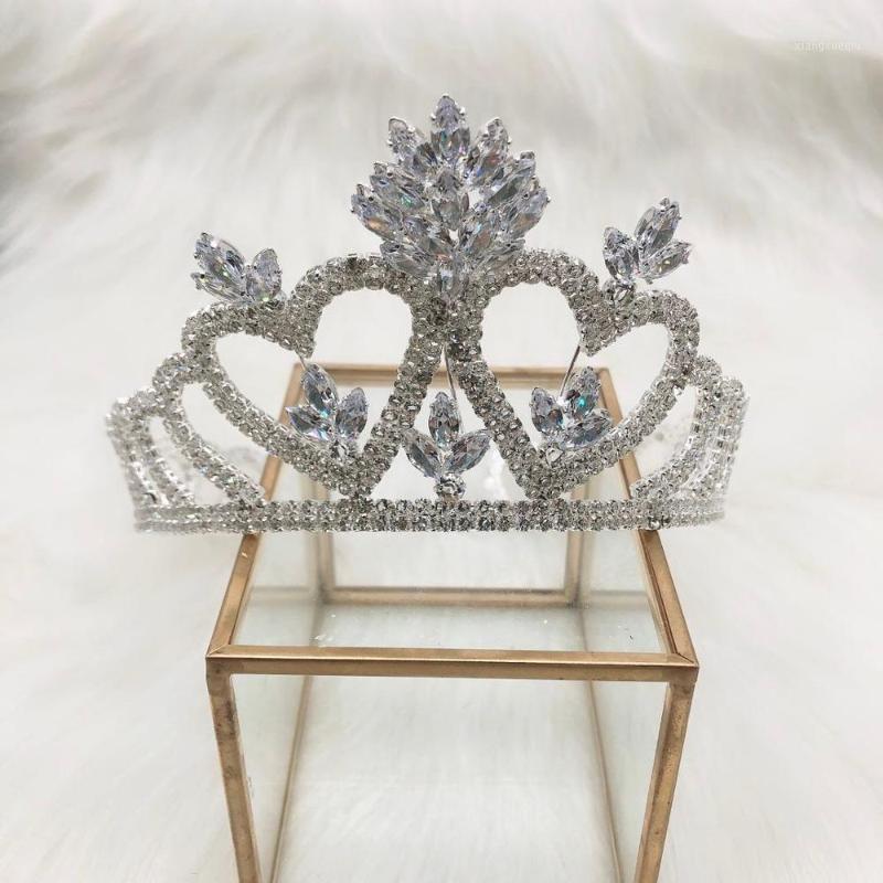 Hair Clips & Barrettes Bride Glitter Crystal Royal Queen Crown And Women's Ball Ornament Wedding Jewelry Accessories, Golden;silver
Hair Clips & Barrettes Bride Glitter Crystal Royal Queen Crown And Women's Ball Ornament Wedding Jewelry Accessories, Golden;silver