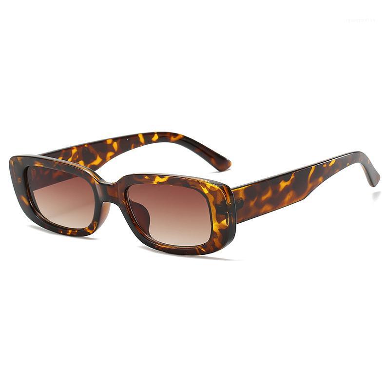 2020 Rectangle Women Sunglasses Retro Fashion Brand Designer Plastic Material Lenses 9074 UV400 Protection Eyewear1
2020 Rectangle Women Sunglasses Retro Fashion Brand Designer Plastic Material Lenses 9074 UV400 Protection Eyewear1