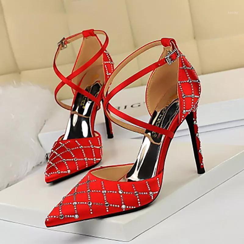 Summer Ladies High-Heeled Sandals 2021 New Ankle Strap Shoes Pointed Open Toe Crystal Party Sexy Ladies Shoes Brown High Heels1, Black 
Summer Ladies High-Heeled Sandals 2021 New Ankle Strap Shoes Pointed Open Toe Crystal Party Sexy Ladies Shoes Brown High Heels1, Black