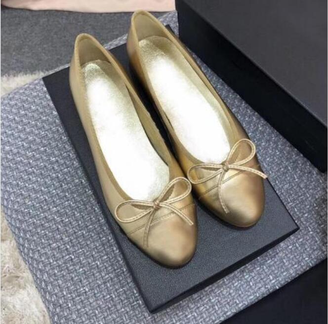 New woman Dress shoesSize 34-42Designer Genuine soft Leather Rhombic Ladies Bow Shoes luxury Letter Classic beige Sheepskin Flat boat shoes, As picture
New woman Dress shoesSize 34-42Designer Genuine soft Leather Rhombic Ladies Bow Shoes luxury Letter Classic beige Sheepskin Flat boat shoes, As picture