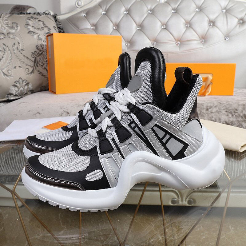 Popular designer Men Women Clunky Sneaker White Black Dad shoes Genuine Leather Sports shoes top quality shoe
Popular designer Men Women Clunky Sneaker White Black Dad shoes Genuine Leather Sports shoes top quality shoe