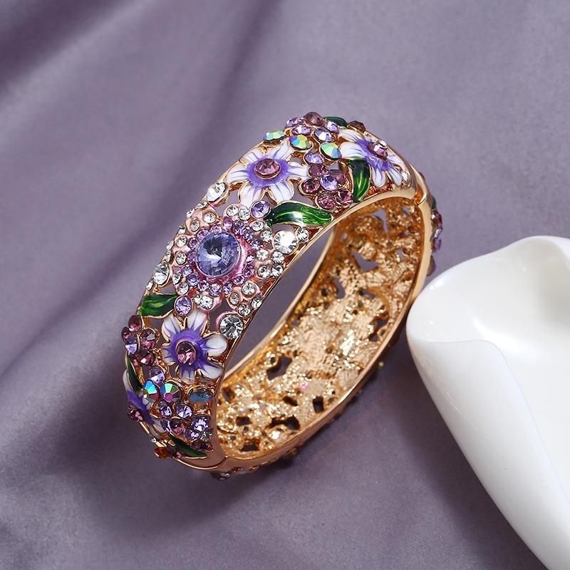 Bracelet Cloisonne Ethnic Style Jewelry Female Hollow Handmade Painted Alloy Clothing Accessories
Bracelet Cloisonne Ethnic Style Jewelry Female Hollow Handmade Painted Alloy Clothing Accessories