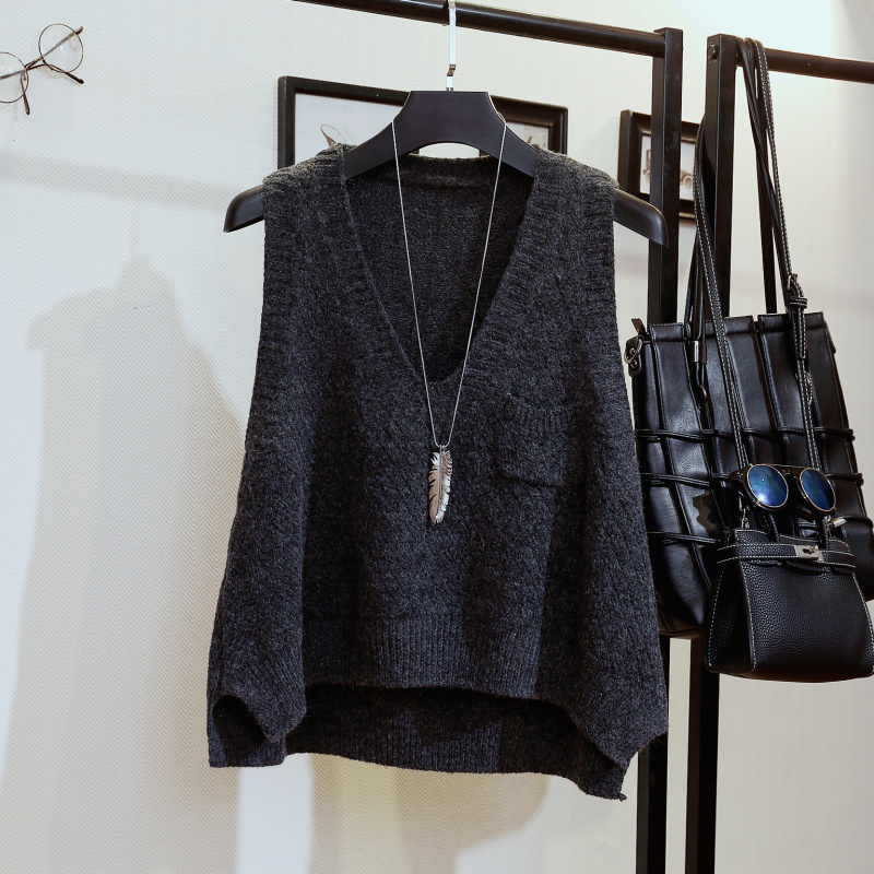 2020 large suspend single jacket piece of female knitted wool vest short fall sweater, Khaki
2020 large suspend single jacket piece of female knitted wool vest short fall sweater, Khaki