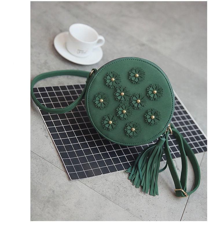 2021 New women's one-shoulder small round bag female Korean version of sloping bag casual PU cute decal wallet, Beige
2021 New women's one-shoulder small round bag female Korean version of sloping bag casual PU cute decal wallet, Beige