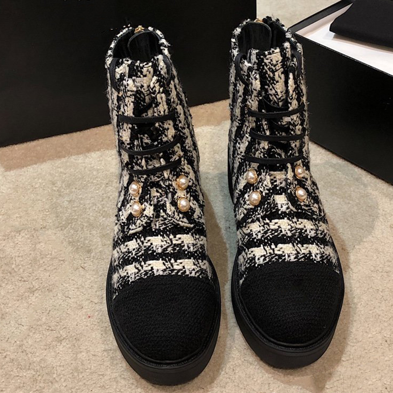 Autumn winter women's Flat platform Short ladies fashionable shoes leather suede boots MBZ0, Silver
Autumn winter women's Flat platform Short ladies fashionable shoes leather suede boots MBZ0, Silver