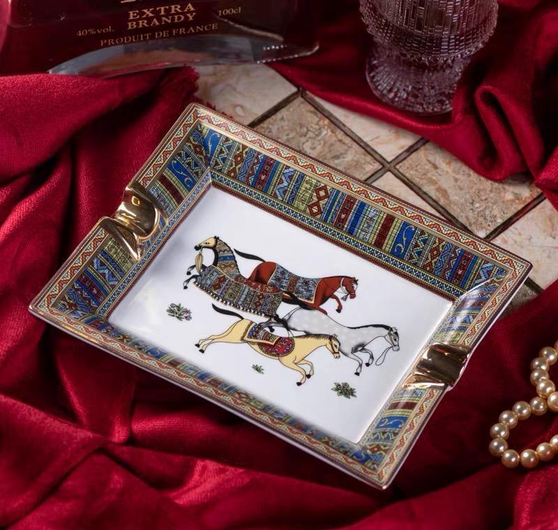 Handmade Art Grid Pattern Ceramic Cigar Ashtray Nice Luxury Smoke Ash Tray Holder Cigars Home Table Desk Acces jllghR lucky2005
Handmade Art Grid Pattern Ceramic Cigar Ashtray Nice Luxury Smoke Ash Tray Holder Cigars Home Table Desk Acces jllghR lucky2005