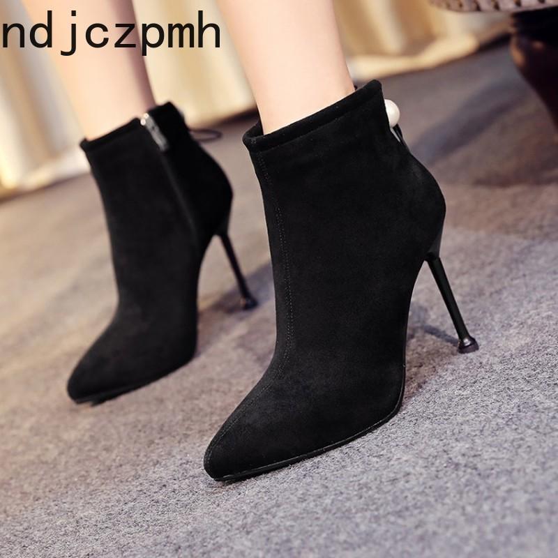 Women's Boots The New winter fashion pearl Pointed zipper High heel boots Women's shoes 34-40 Heel Height 10.5cm black, Beige
Women's Boots The New winter fashion pearl Pointed zipper High heel boots Women's shoes 34-40 Heel Height 10.5cm black, Beige