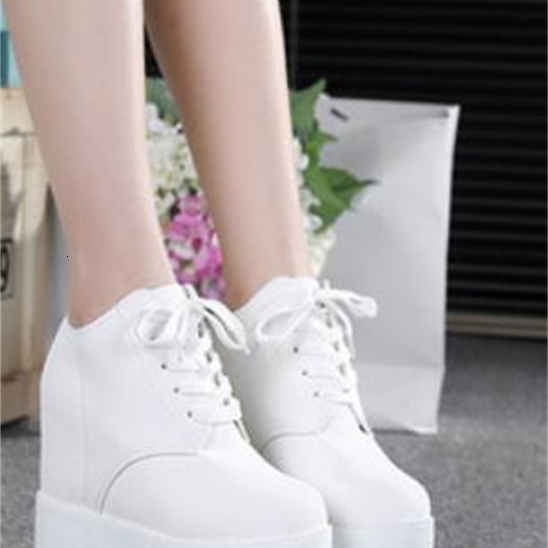 2021 Women's Shoes in Spring and Autumn New Style Flat Thick Bottom Round Head Waterproof Table@2131 CV8S, Black
2021 Women's Shoes in Spring and Autumn New Style Flat Thick Bottom Round Head Waterproof Table@2131 CV8S, Black