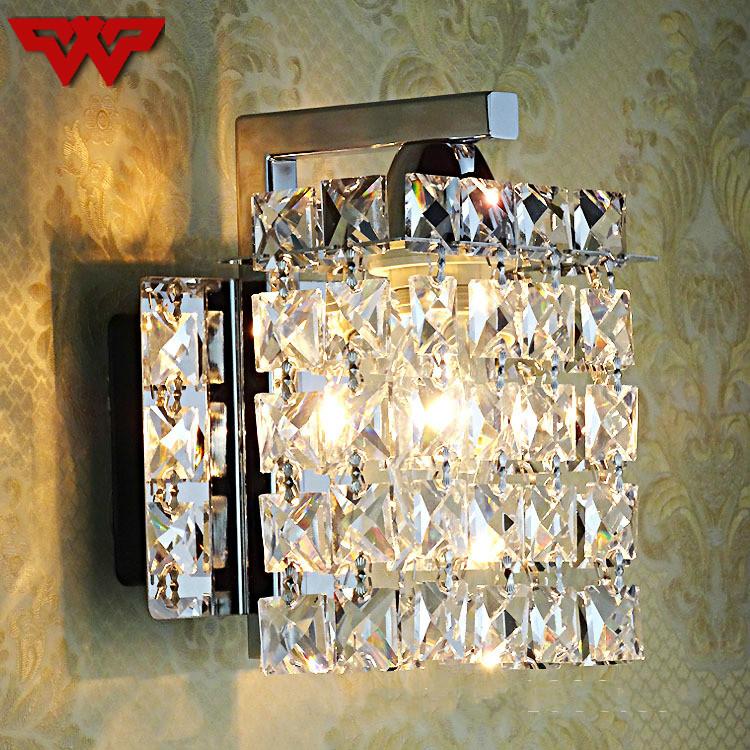 Classic crystal chandelier wall light gold crystalline wall sconce lamp LED foyer living room bedside glass crystal lamp
Classic crystal chandelier wall light gold crystalline wall sconce lamp LED foyer living room bedside glass crystal lamp