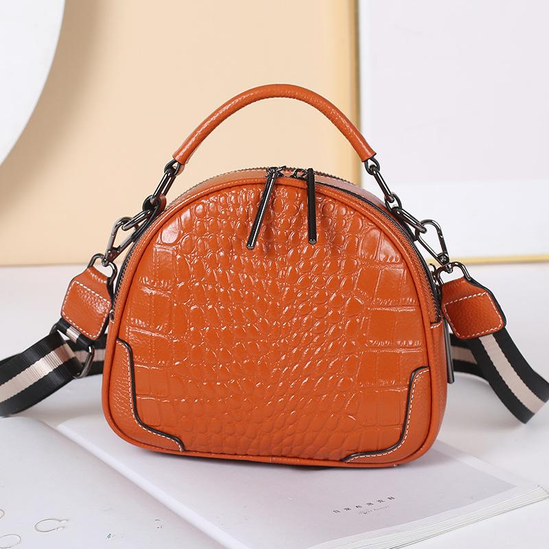 Wide Shoulder Strap Bag Female New 2021 Fashion Handbag Leather Wild Large Capacity Shoulder Bag Messenger, Black
Wide Shoulder Strap Bag Female New 2021 Fashion Handbag Leather Wild Large Capacity Shoulder Bag Messenger, Black