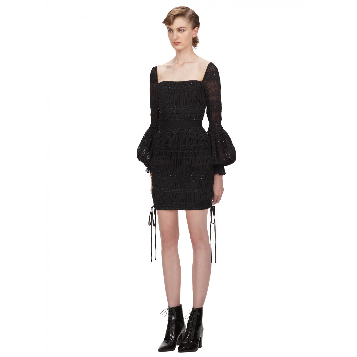 2021 New Self-portrait Vintage Sexy Little Square Turtleneck with No Back Dressed Up in Sequins Elastic Bud Stylish Party Y4c4, Black
2021 New Self-portrait Vintage Sexy Little Square Turtleneck with No Back Dressed Up in Sequins Elastic Bud Stylish Party Y4c4, Black