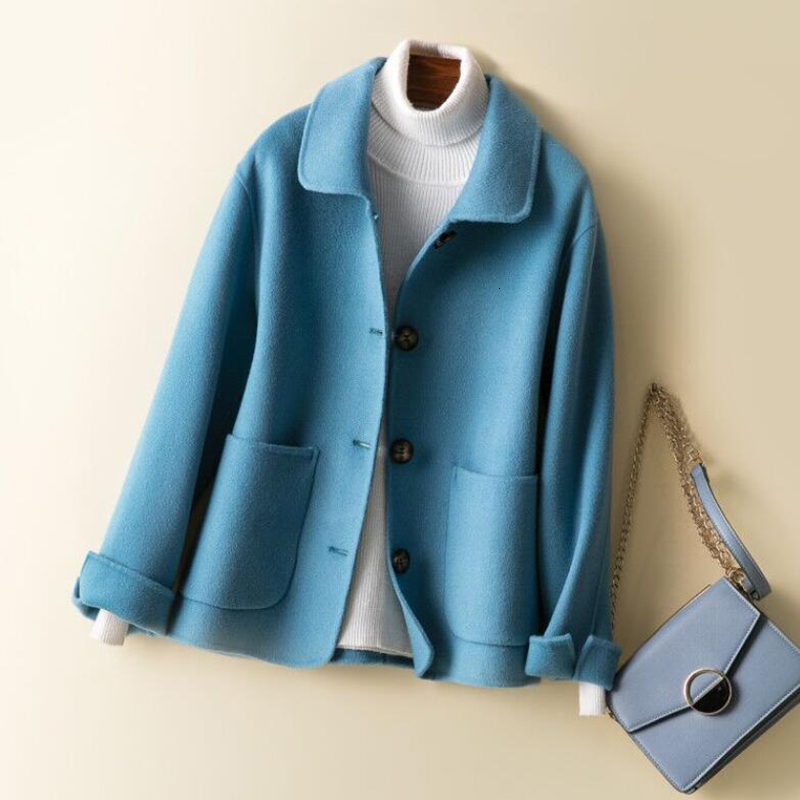 2021 New women with double-faced wool fashionturn down female collar short woolen coats warm autumn women's coat, Blue
2021 New women with double-faced wool fashionturn down female collar short woolen coats warm autumn women's coat, Blue