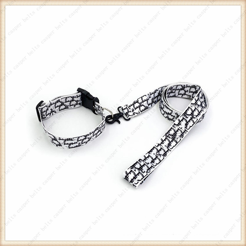 Designers Dogs Harness Pet Chest Strap Luxurys Dog Collars Leashes Brands Puppy Leash Fashion Casual Rope Supplies Large Dog Leash Size -XL
Designers Dogs Harness Pet Chest Strap Luxurys Dog Collars Leashes Brands Puppy Leash Fashion Casual Rope Supplies Large Dog Leash Size -XL