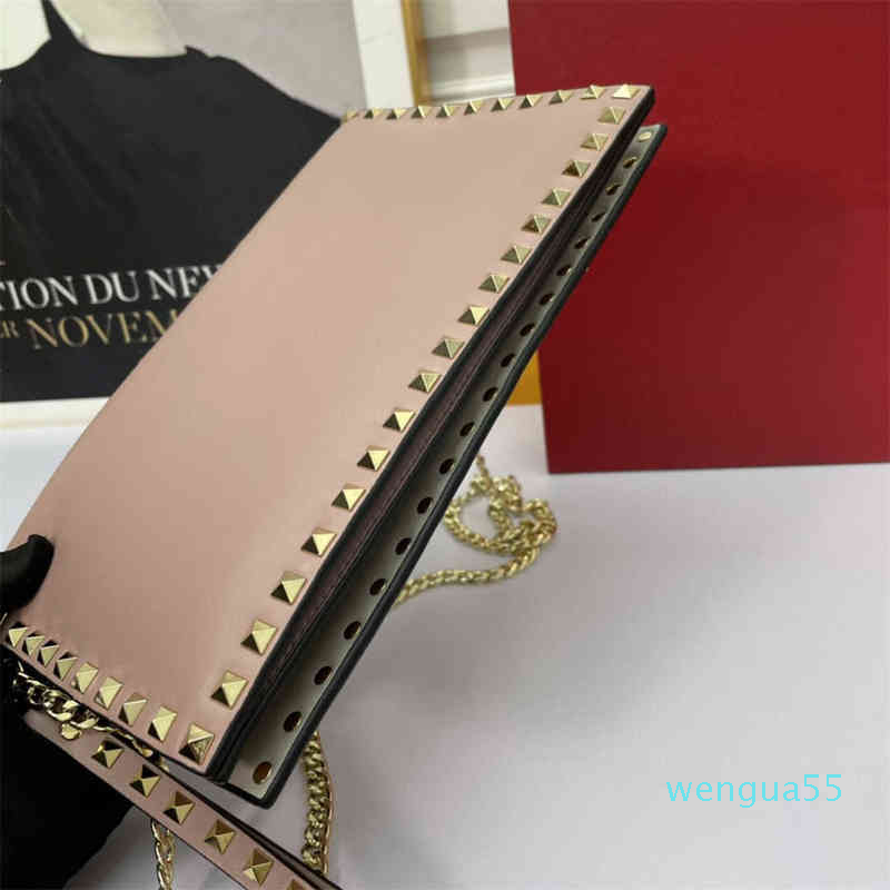 2022Crossbody Bag Women Brand Genuine Leather Shoulder Rockstud Series Luxury Rivet Chain Purse Ladies Fashion, Dark red
2022Crossbody Bag Women Brand Genuine Leather Shoulder Rockstud Series Luxury Rivet Chain Purse Ladies Fashion, Dark red